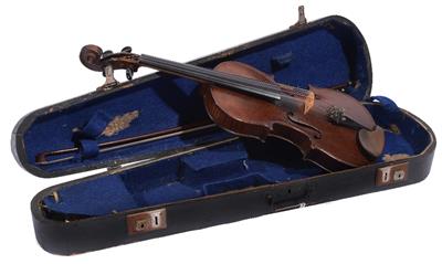 Lot 142 - A MITTENWALD VIOLIN