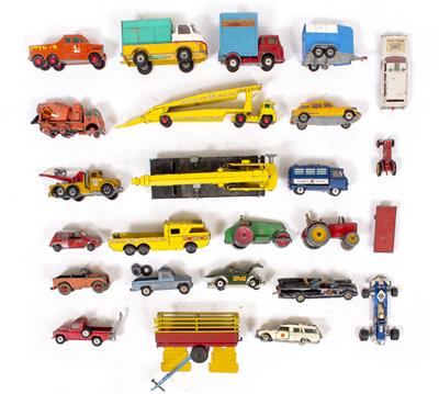 Lot 225 - A COLLECTION OF CORGI DIE CAST MODELS