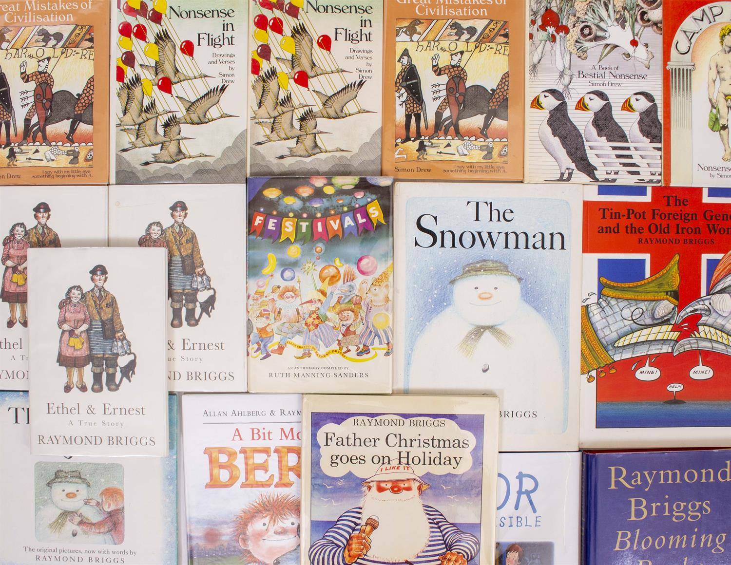 229 - A COLLECTION OF CHILDREN'S BOOKS
