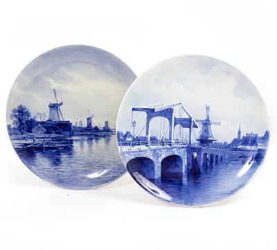 Lot 323 - A JOOST THOOFT & LABOUCHERE DELFT CHARGER