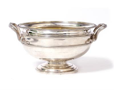 Lot 408 - AN EDWARDIAN SILVER BOWL