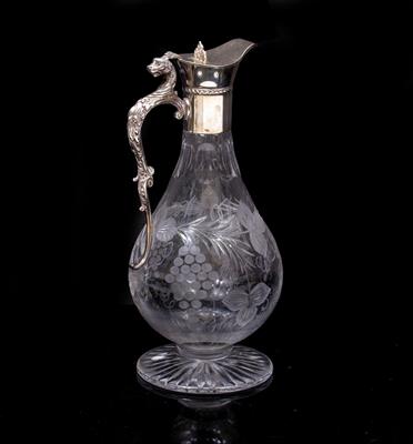 Lot 415 - AN EARLY 20TH CENTURY CLARET JUG