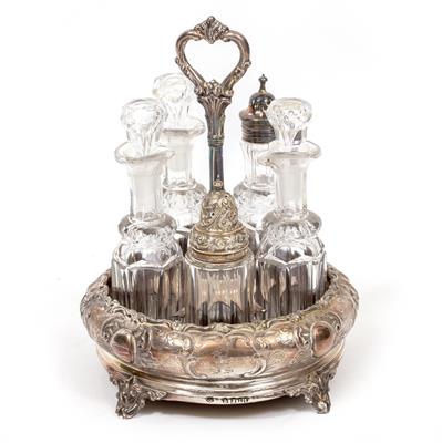 Lot 427 - A SILVER CRUET CONDIMENT SET