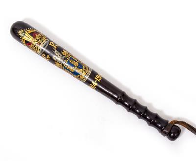 Lot 487 - A HEAVY WWI 1914-1918 PAINTED TRUNCHEON