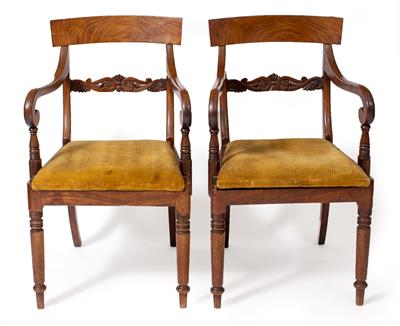 Lot 564 - A PAIR OF WILLIAM IV MAHOGANY CHAIRS