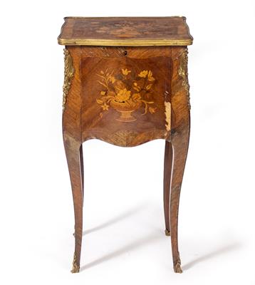 Lot 580 - A LATE 19TH CENTURY CONTINENTAL WALNUT AND SATINWOOD MARQUETRY BEDSIDE CABINET