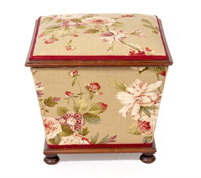 Lot 599 - A VICTORIAN SMALL SQUARE UPHOLSTERED OTTOMAN STOOL