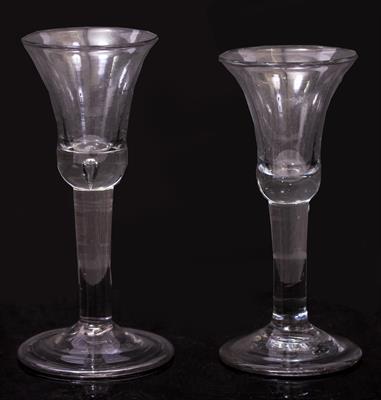 Lot 605 - AN 18TH CENTURY WINE GLASS