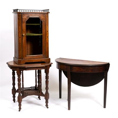 Lot 616 - AN EDWARDIAN WALNUT CABINET