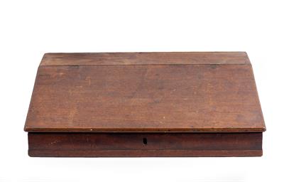 Lot 659 - A 19TH CENTURY MAHOGANY WRITING SLOPE