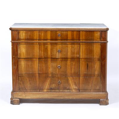 Lot 494 - A 19TH CENTURY BIEDERMEIER STYLE CHESTNUT COMMODE