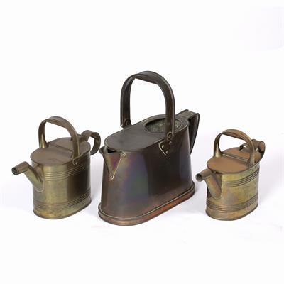 Lot 110 - AN EARLY 20TH CENTURY COPPER SWING HANDLED WATERING CAN 36.5cm wide