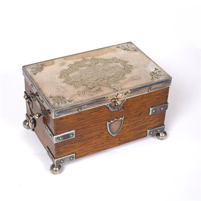 Lot 168 - A VICTORIAN OAK AND SILVER PLATE RECTANGULAR TEA CADDY