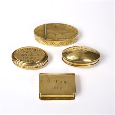 Lot 197 - A 19TH CENTURY BRASS SNUFF BOX IN THE FORM OF A BOOK