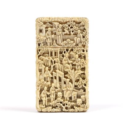 Lot 261 - A LATE 19TH CENTURY CHINSE CARVED IVORY CARD CASE intricately carved with figures amidst pavilions