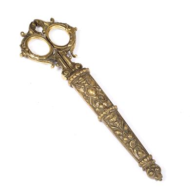 Lot 301 - A PAIR OF 19TH CENTURY CONTINENTAL GILT METAL MOUNTED STEEL SCISSORS with case