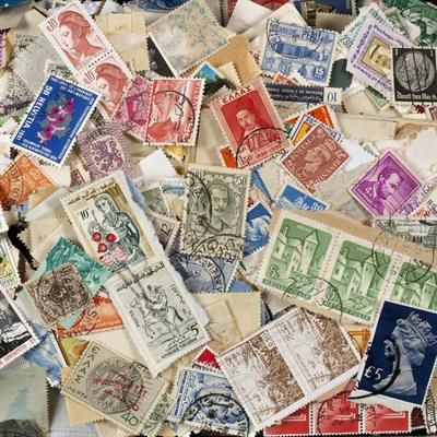 Lot 779 - AN UNSORTED COLLECTION OF LOOSE WORLD STAMPS