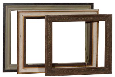 Lot 483 - AN ITALIAN 18TH CENTURY STYLE POLYCHROME MOULDING FRAME