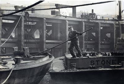 Lot 184 - Bert Hardy (1913-1995)