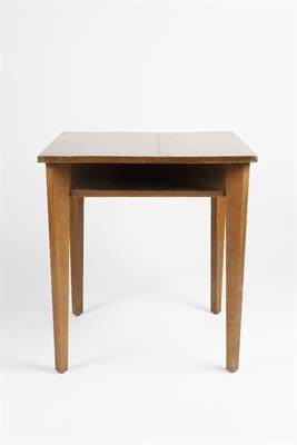 Lot 17 - Gordon Russell of Broadway