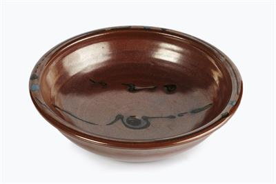 Lot 225 - Ray Finch (1914-2012) for Winchcombe Pottery