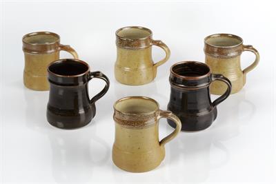 Lot 227 - Ray Finch (1914-2012) for Winchcombe Pottery