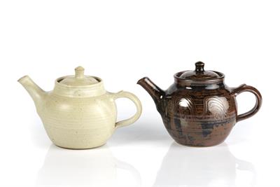Lot 229 - Ray Finch (1914-2012) for Winchcombe Pottery