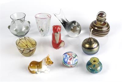 Lot 273 - Collection of studio glass to include