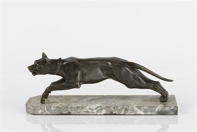 Lot 303 - Art Deco sculpture of a dog