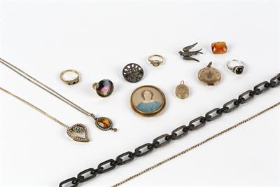 Lot 345 - Collection of jewellery to include