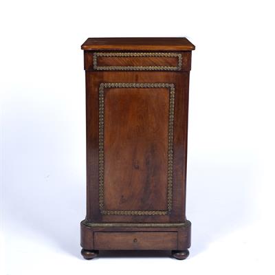 Lot 136 - Mahogany pedestal cupboard