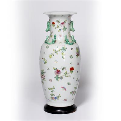 Lot 254 - Canton vase