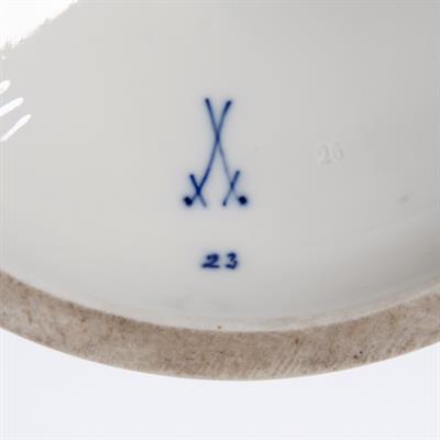 Lot 292 - Meissen porcelain tazza or comport