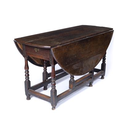 Lot 354 - Oak gateleg table