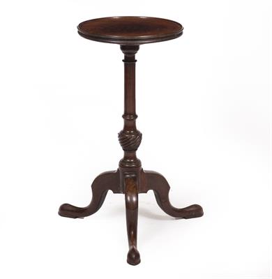 Lot 26 - A GEORGE III MAHOGANY TORCHIERE OR WINE TABLE