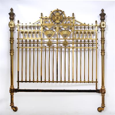 Lot 58 - A VICTORIAN BRASS BEDSTEAD