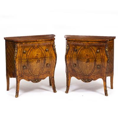 Lot 80 - A PAIR OF CONTINENTAL WALNUT BOMBE SMALL COMMODES OR SIDE TABLES