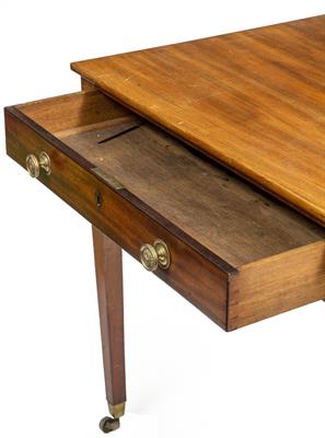 Lot 84 - A GEORGE III MAHOGANY LIBRARY TABLE