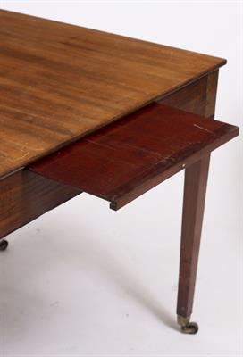 Lot 84 - A GEORGE III MAHOGANY LIBRARY TABLE