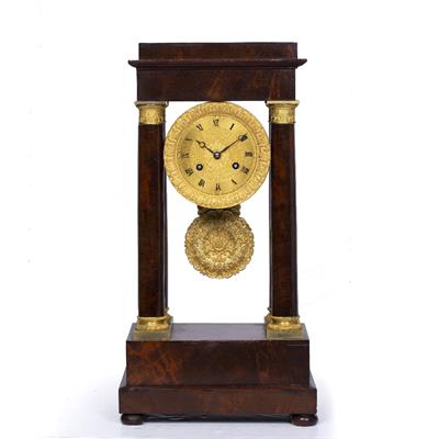 Lot 93 - A 19TH CENTURY FRENCH MAHOGANY PORTICO MANTEL CLOCK