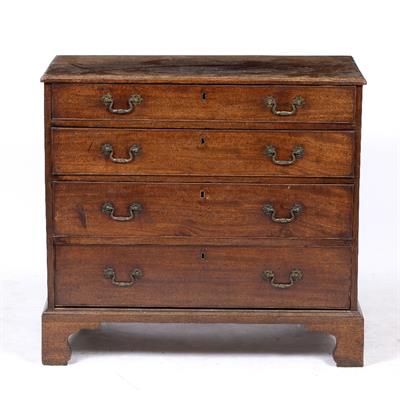 Lot 103 - A GEORGIAN MAHOGANY SMALL SIZE CHEST OF FOUR GRADUATED DRAWERS