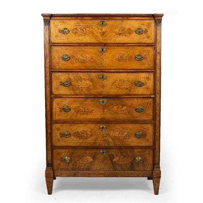 Lot 132 - A 19TH CENTURY DUTCH WALNUT MARQUETRY DECORATED CHEST