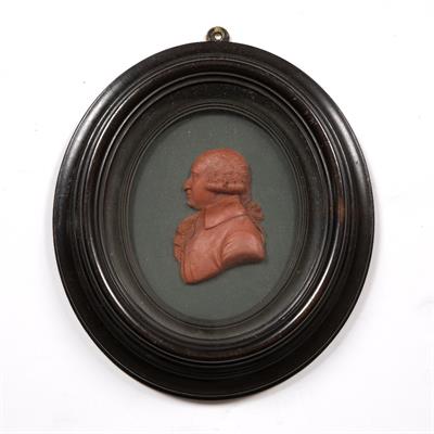 Lot 134 - AN EARLY 19TH CENTURY WAX RELIEF PORTRAIT MEDALLION BY THOMAS R POOLE