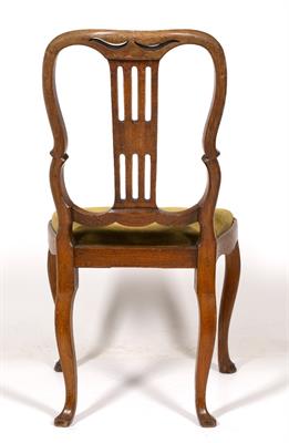 Lot 139 - AN 18TH CENTURY DUTCH ELM MARQUETRY INLAID SIDE CHAIR