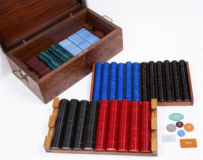 Lot 231 - A LATE 20TH CENTURY CASED SET OF CASINO CHIPS