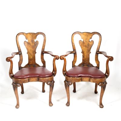 Lot 354 - A PAIR OF EARLY 20TH CENTURY GEORGIAN STYLE WALNUT OPEN ARMCHAIRS