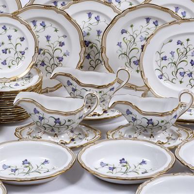 Lot 392 - A SPODE CAMPANULA PATTERN PART DINNER SERVICE