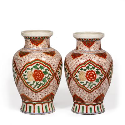 Lot 410 - A PAIR OF CHINESE PORCELAIN BALUSTER VASES