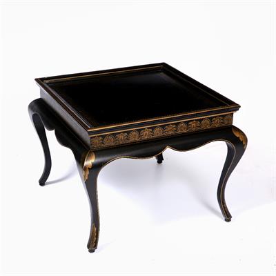 Lot 411 - A LOW SQUARE BLACK LACQUERED OCCASIONAL TABLE