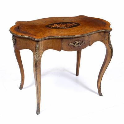 Lot 421 - A BURR WALNUT VENEERED SERPENTINE CENTRE TABLE